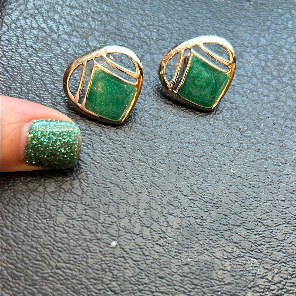 Elegant Gold and Green Earrings